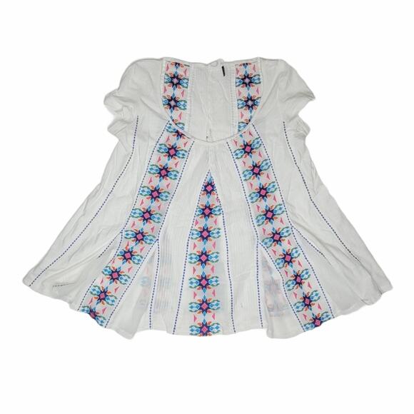 Akemi + Kin Tops - Akemi + Kin Anthropologie Embroidered Cotton Blouse Top White Multicolor Size XS